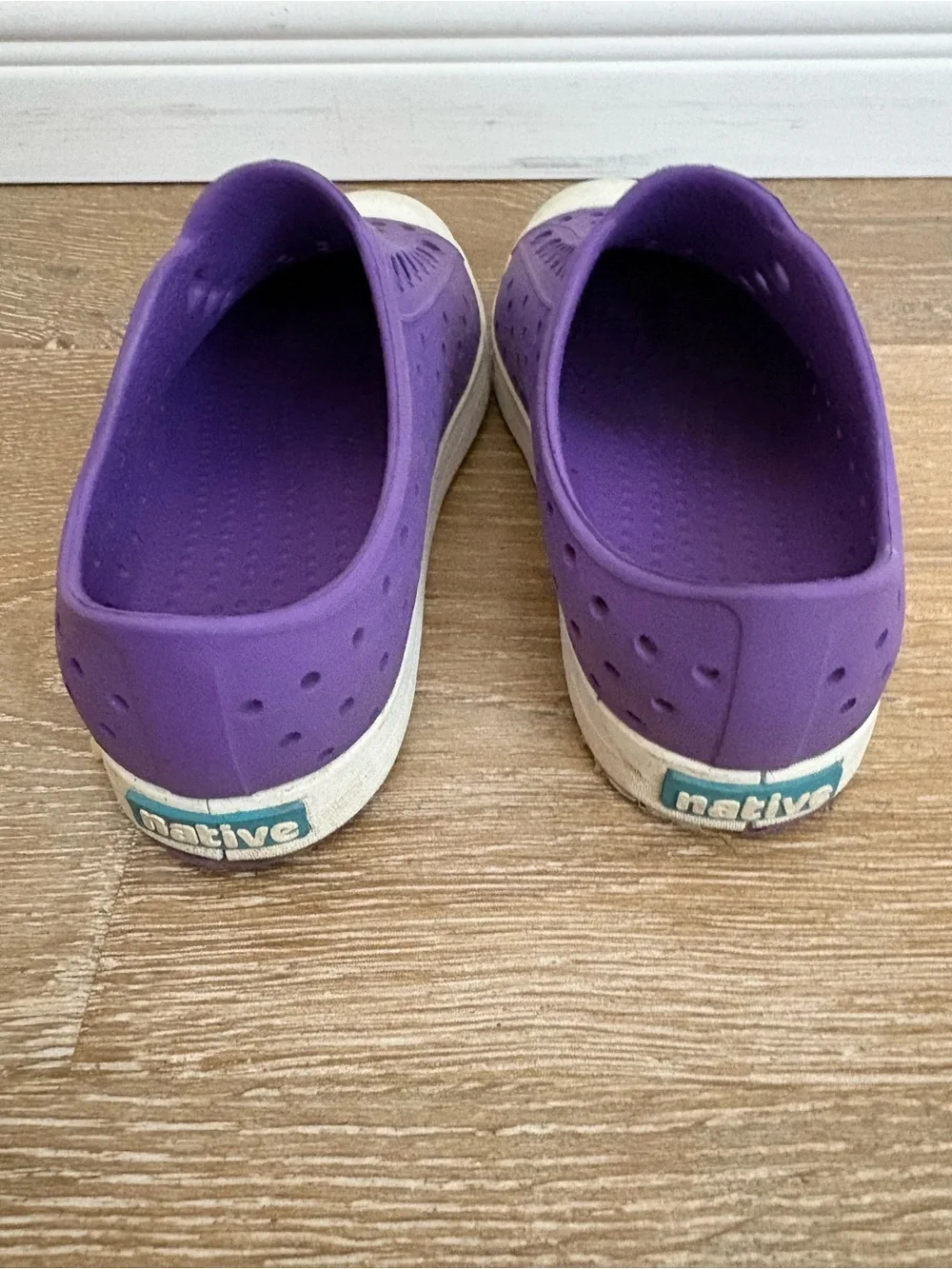 Native Shoes classic slip